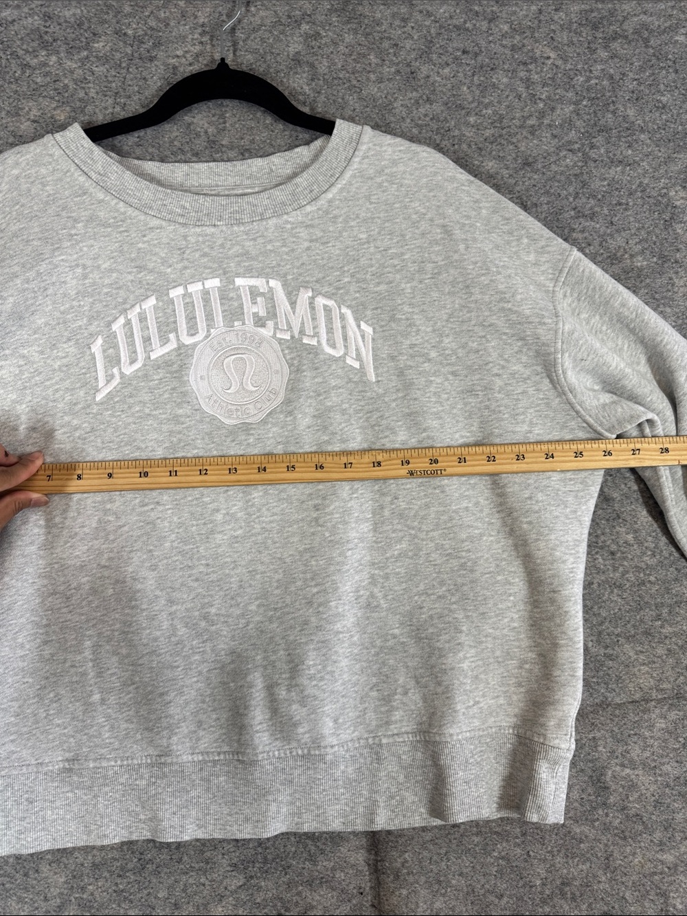 Lululemon Light Gray Crewneck Pullover Sweatshirt Athleisure Embroidered Active - Picture 6 of 11